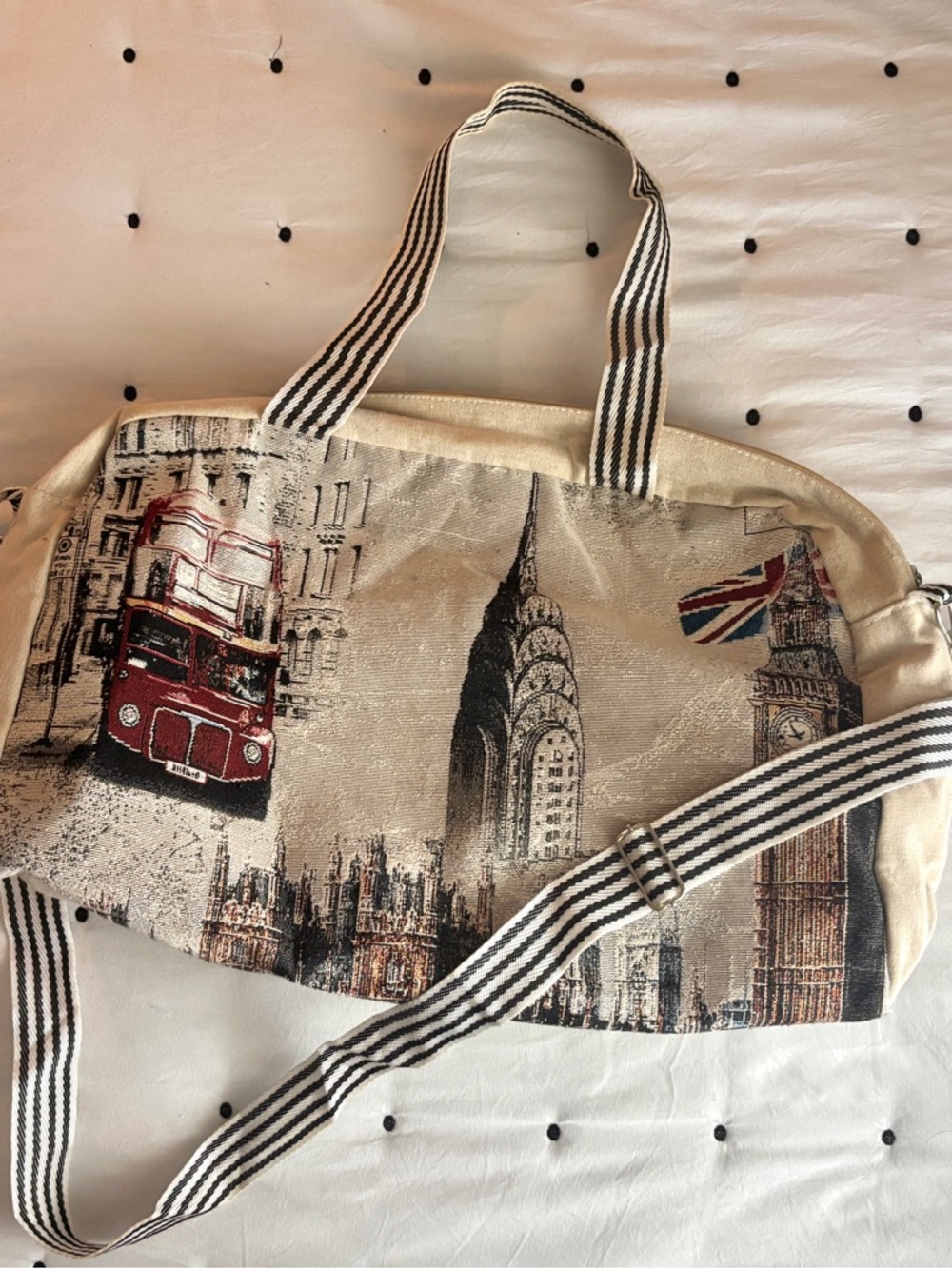 Canvas London Print Tote Bag in Cream and Red